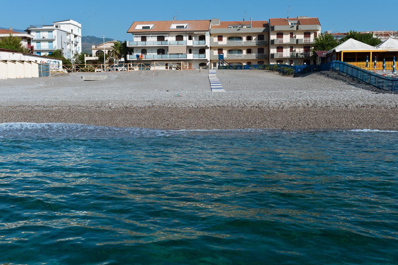 Casa Vacanze Samira Fondachello  Exteriér fotografie